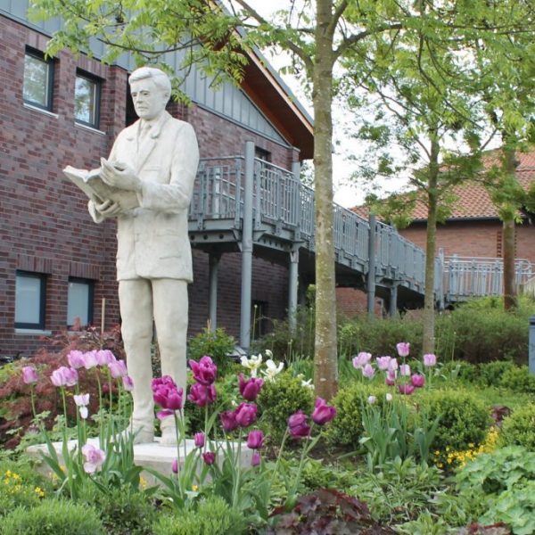 cropped-Roepke-Statue-scaled-1