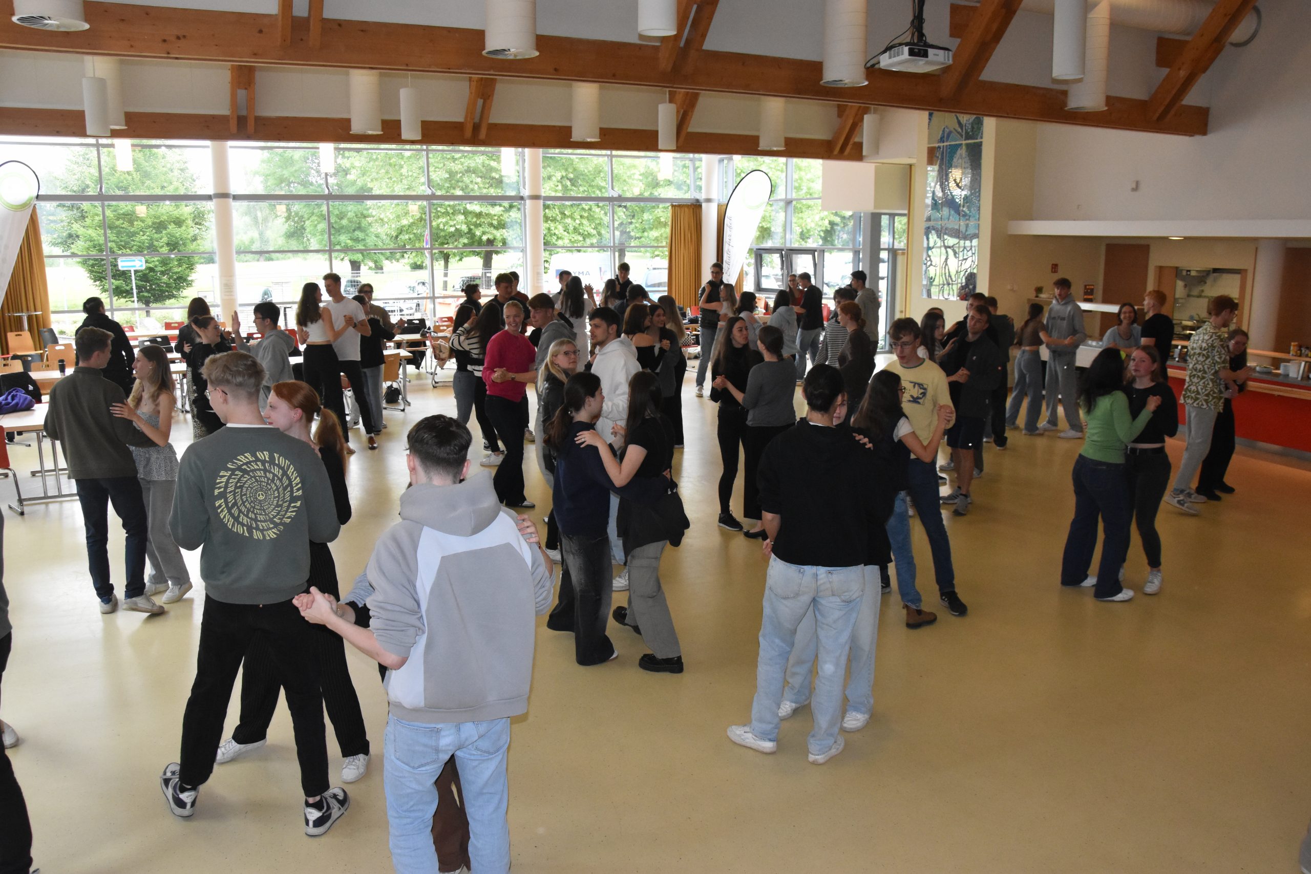 Mehr über den Artikel erfahren Tanzen mit dem Chef