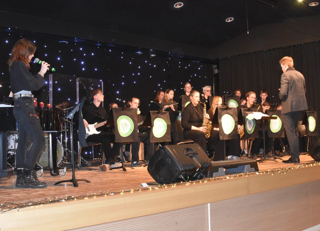 Die Big Band glänzte mit neuem Repertoire.